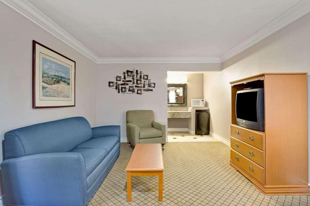 Baymont By Wyndham College Park Atlanta Airport South Hotel Ngoại thất bức ảnh