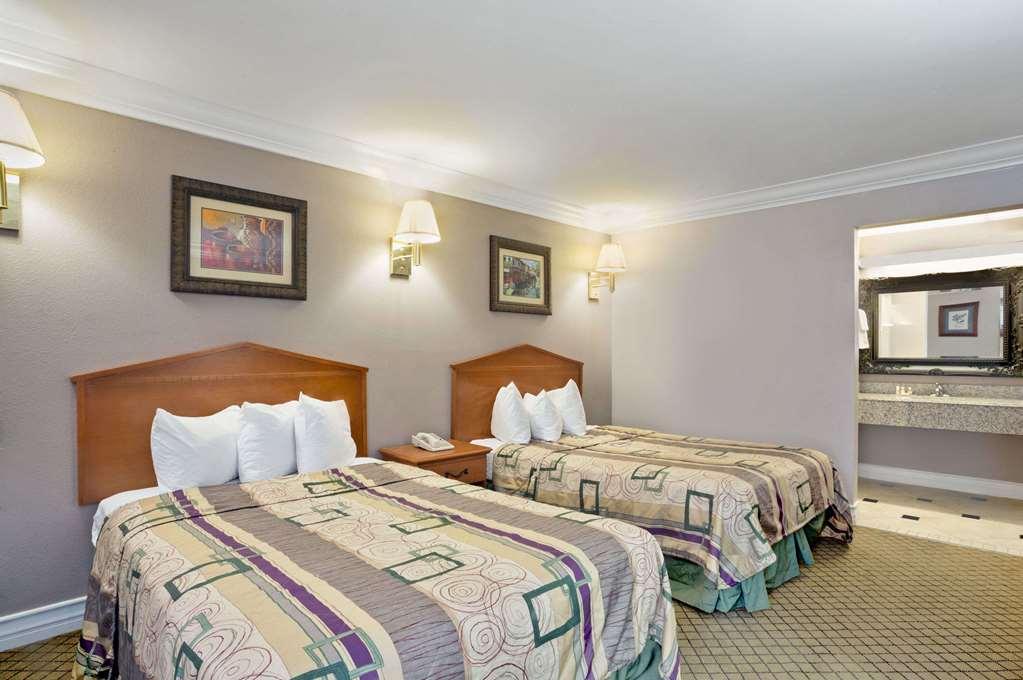 Baymont By Wyndham College Park Atlanta Airport South Hotel Ngoại thất bức ảnh