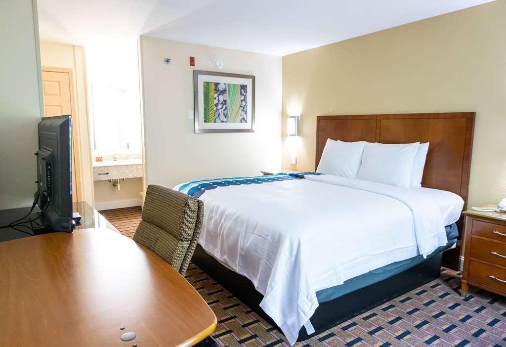 Baymont By Wyndham College Park Atlanta Airport South Hotel Phòng bức ảnh