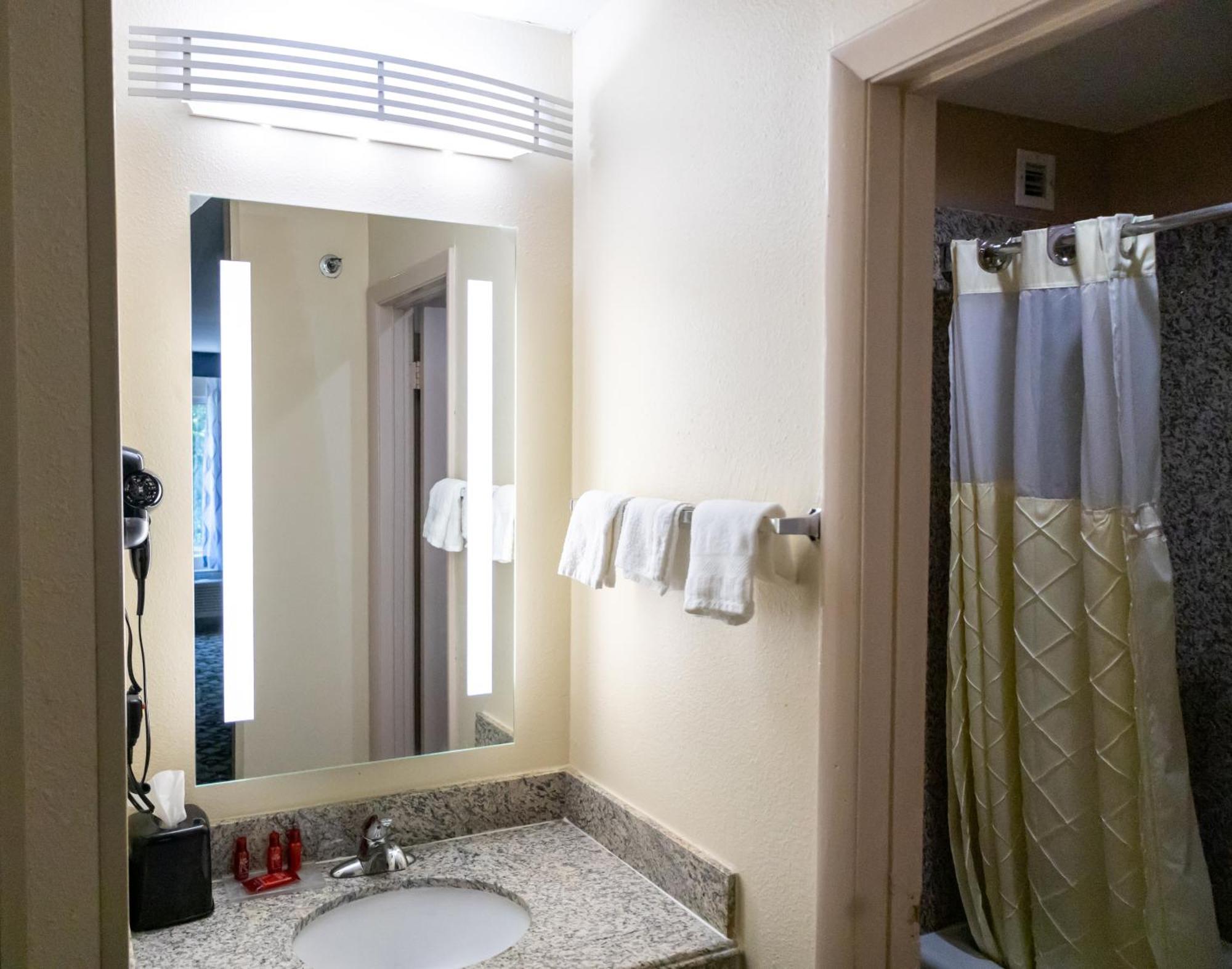 Baymont By Wyndham College Park Atlanta Airport South Hotel Ngoại thất bức ảnh